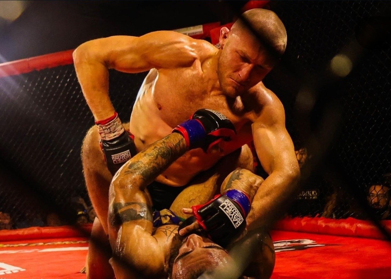 Damon competing